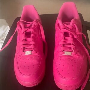Nike Women's Bright Pink Sneakers